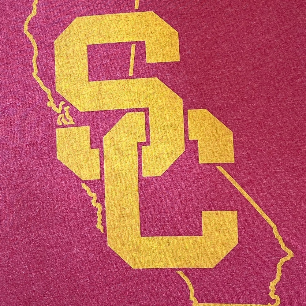 USC t-shirt